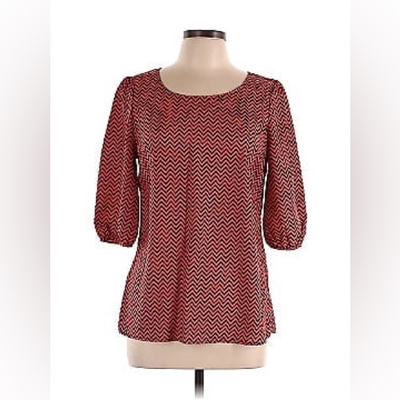 Bee Stitched Blouse - Picture 6 of 9